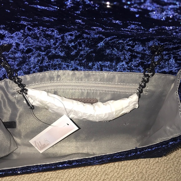 LAST1! Nordstrom blue velvet/chain clutch NWT - Picture 6 of 6